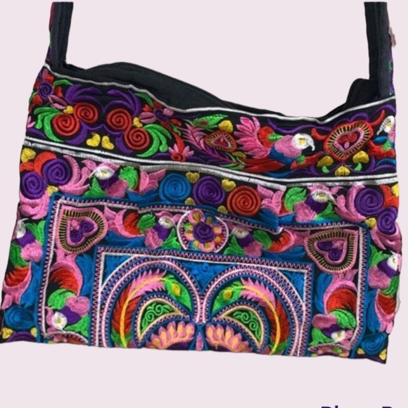 Thai Hmong, Embroidered Crossbody Purse - Picture 4 of 4